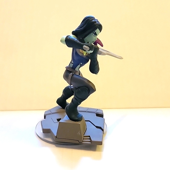 ๐ Gamora 2.0 Guardians of the Galaxy Infinity Marvel Disney Figure - Picture 2 of 4
